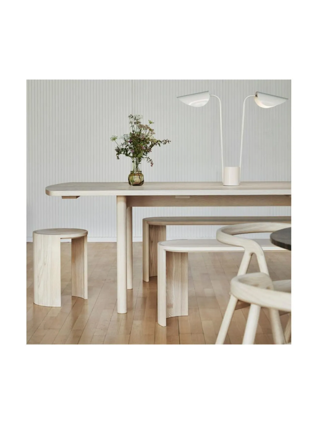 Tuolit & Jakkarat|Made by Choice Airisto sivupöytä, jakkara BLACK STAINED