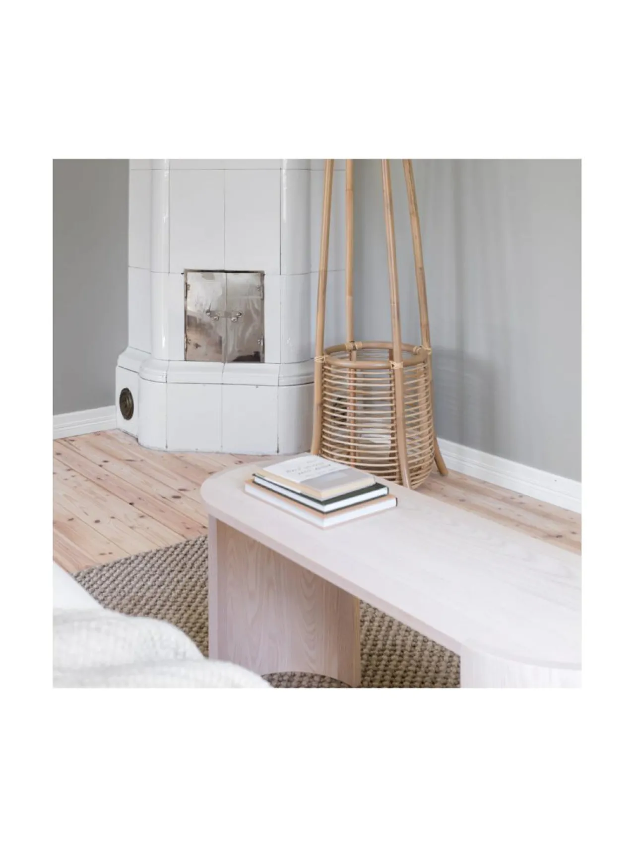 Tuolit & Jakkarat|Made by Choice Airisto sivupöytä, penkki SAARNI