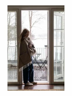 Huovat & Päiväpeitot|Lapuan Kankurit Arvo-taskullinen villahuopa 60 x 180 cm 1 WHITE-NATURE'S BEIGE