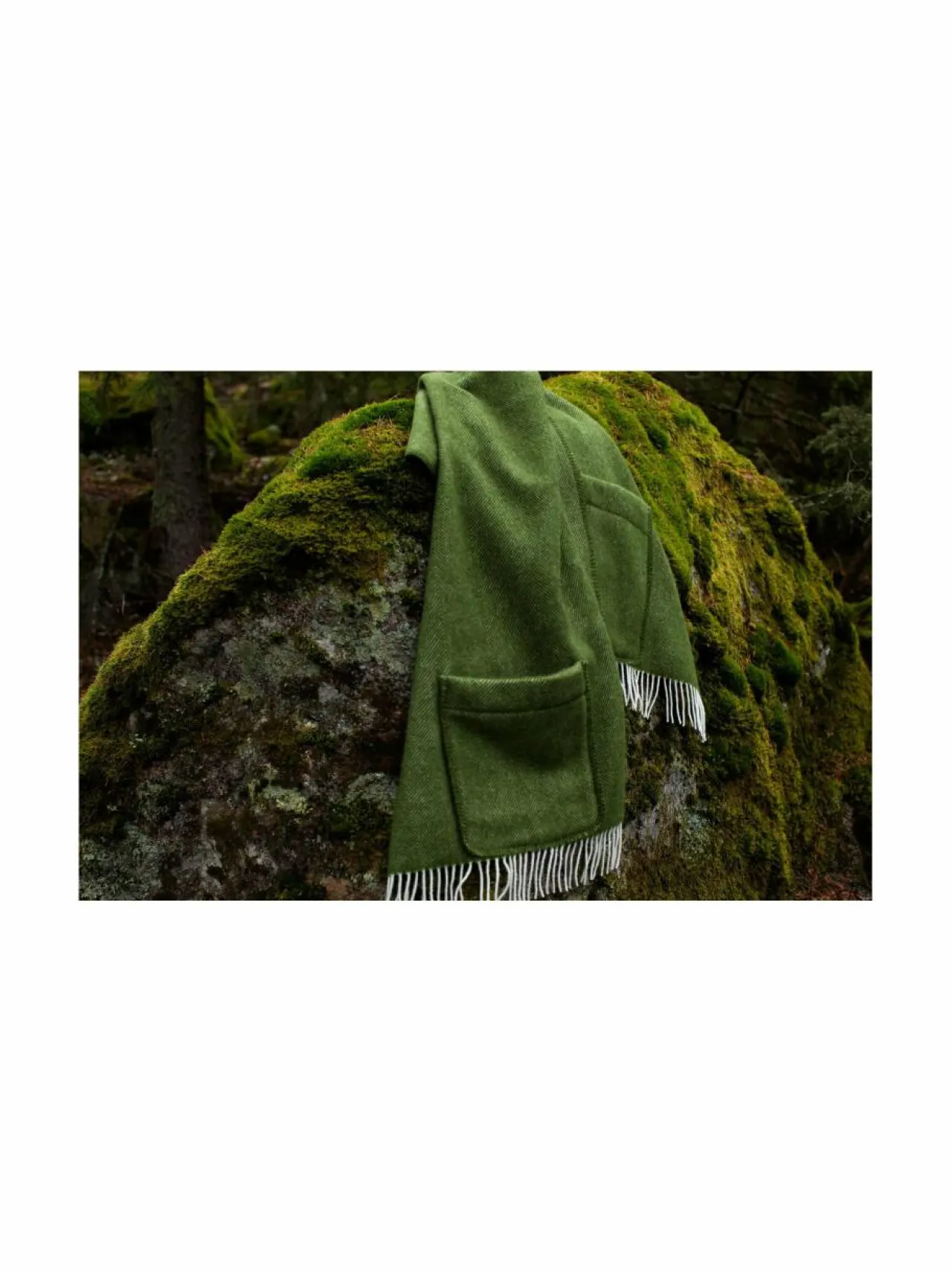 Huovat & Päiväpeitot|Lapuan Kankurit Arvo-taskullinen villahuopa 60 x 180 cm 4 WHITE-OLIVE