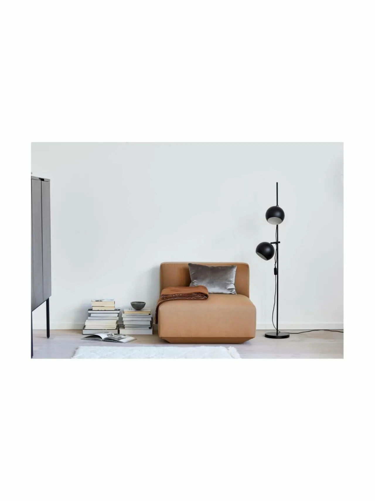 Lattiavalaisimet|Frandsen Ball Double -lattiavalaisin 149 cm MATT BLACK