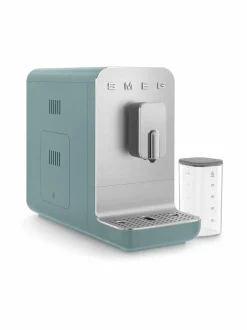 Kahvin- & Vedenkeittimet|Smeg BCC13BLMEU- täysautomaattinen kahvikone ja maidonvaahdotin EMERALD GREEN