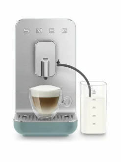 Kahvin- & Vedenkeittimet|Smeg BCC13BLMEU- täysautomaattinen kahvikone ja maidonvaahdotin EMERALD GREEN
