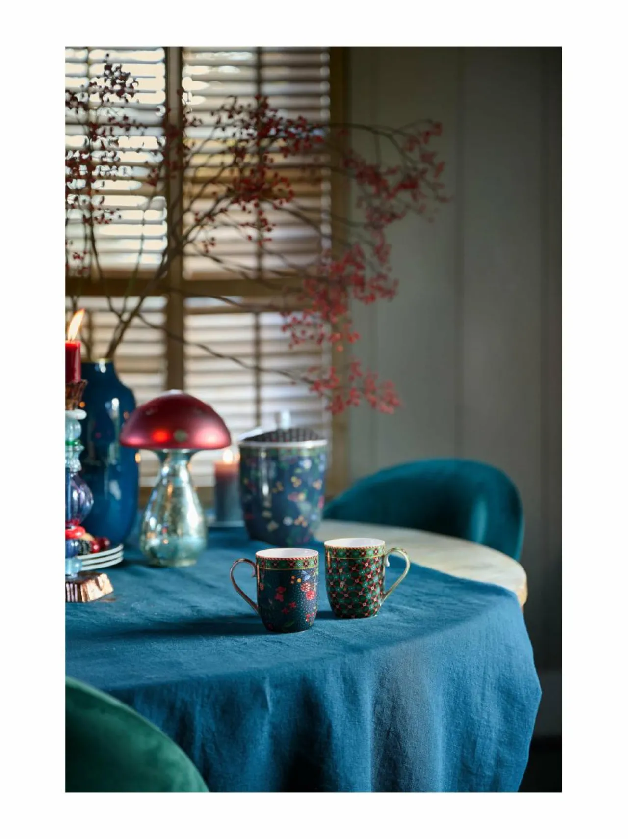 Mukit & Kupit & Asetit|PIP Studio Berry s Small -posliinimuki 145 ml BLUE