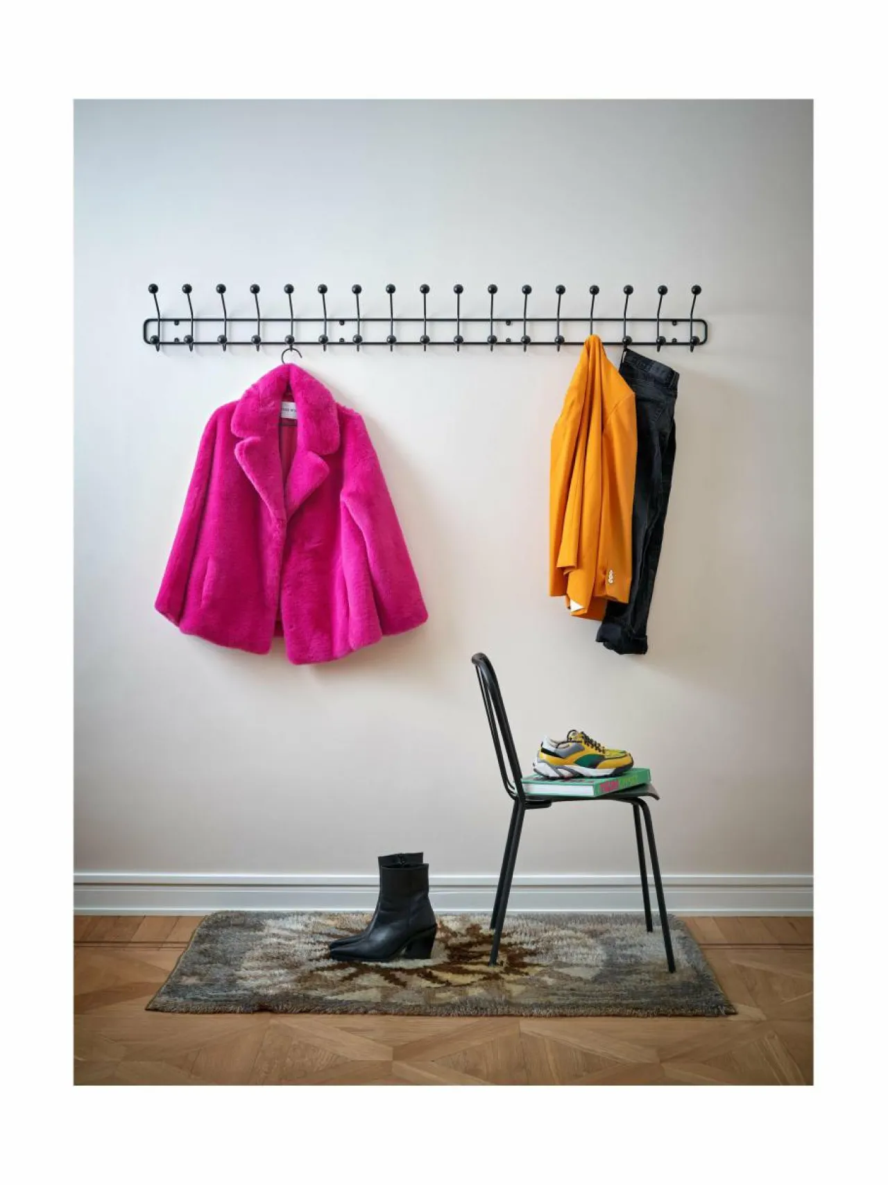 Naulakot & Koukut|Maze Bill Horizontal XL -naulakko BLACK