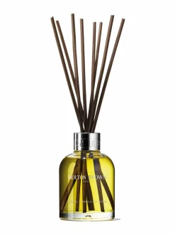 Huonetuoksut & Tuoksukynttilät|Molton Brown Coastal Cypress and Sea Fennel Aroma Reeds -huonetuoksu