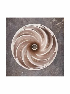 Leivonta|Birkmann Contoura Novel Cake Tin -kakkuvuoka GOLD