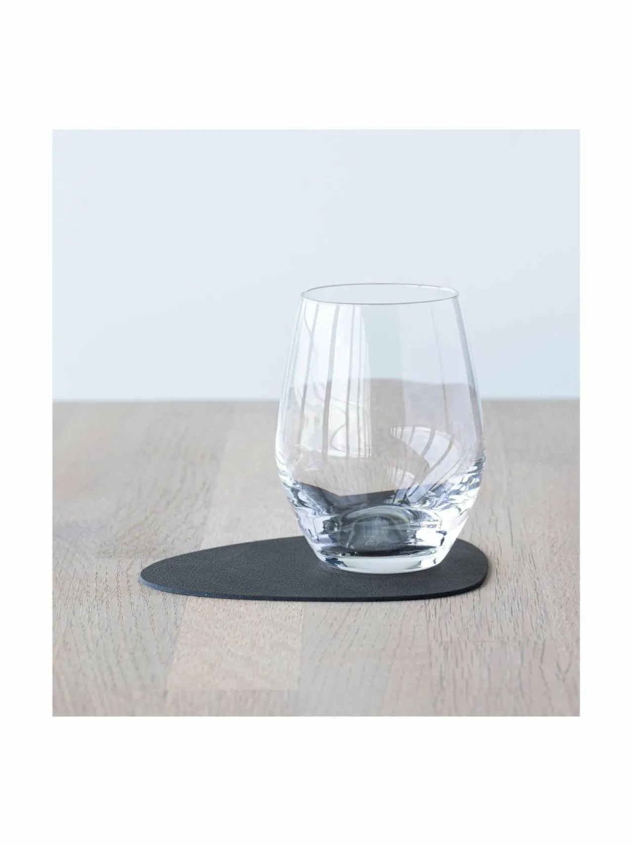 Keittiö- & Kattaustekstiilit|Lind DNA Curve Nupo -nahkainen lasinalunen CAVIAR