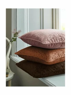 Sisustustyynyt|William Morris At Home Cushion Strawberry Thief Embossed -sisustustyyny 50 x 50 cm 22 EMBOSSED CHOCOLATE