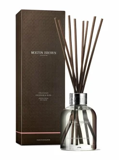 Huonetuoksut & Tuoksukynttilät|Molton Brown Delicious Rhubarb & Rose Aroma Reeds -tuoksutikut 150 ml