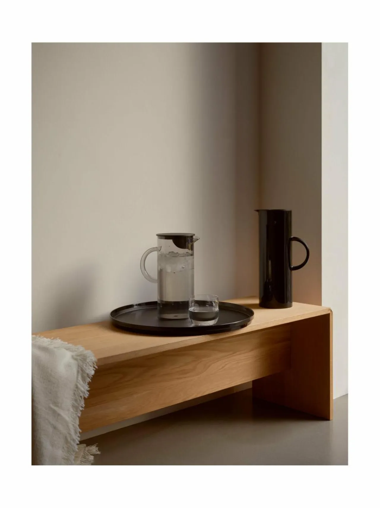 Tee, Kahvi & Vesi|Stelton EM77-termoskannu 1 l MUSTA