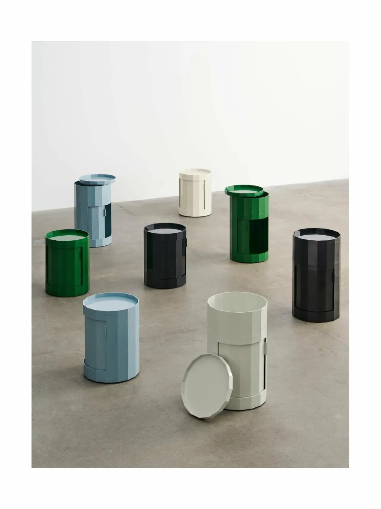 Lipastot & Tasot|HAY Facet Low -kaappi MISTY BLUE