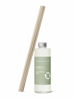 Huonetuoksut & Tuoksukynttilät|Skandinavisk Fjord-diffuuserin täyttöpakkaus 200 ml FJORD GREEN