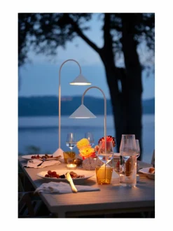 Pöytävalaisimet|Frandsen Grasp Portable -valaisin 72 cm MATT WHITE