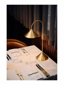 Pöytävalaisimet|Frandsen Grasp Portable -valaisin 47 cm SOLID BRASS