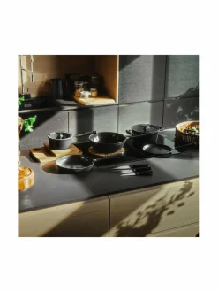 Keitto- & Paistoastiat|Fiskars Hard Face -paistinpannu ⌀28 cm BLACK