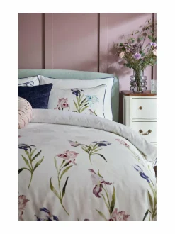 Liinavaatteet|Laura Ashley Hawling Irises -satiinipussilakanasetti 65 GRAPE PURPLE