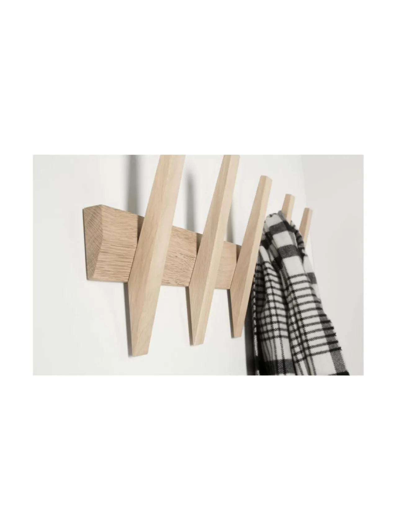 Naulakot & Koukut|Hoigaard-Design Tangent 5 naulakko SAIPPUAKÄSITELTY TAMMI