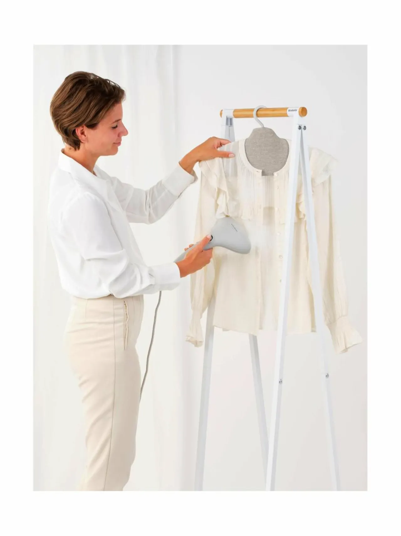 Säilytys|Brabantia Höyrytysvaatehenkari GREY