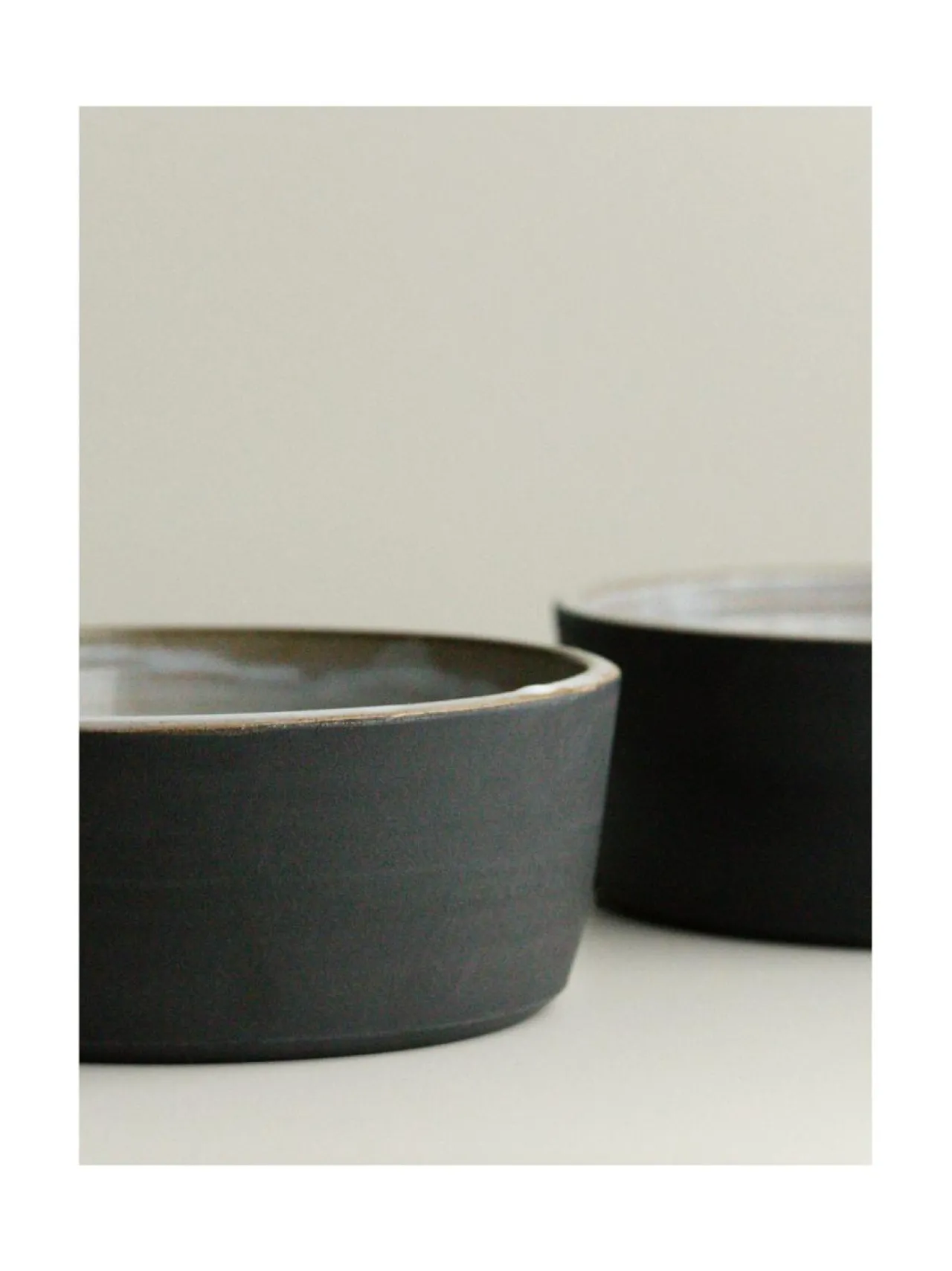 Ruokakupit Ja -Tarvikkeet|Oliver's Life & Style Koiran keraaminen ruokakulhosetti, 2 kulhoa, (ylöspäin levenevät kulhot) MUSTA