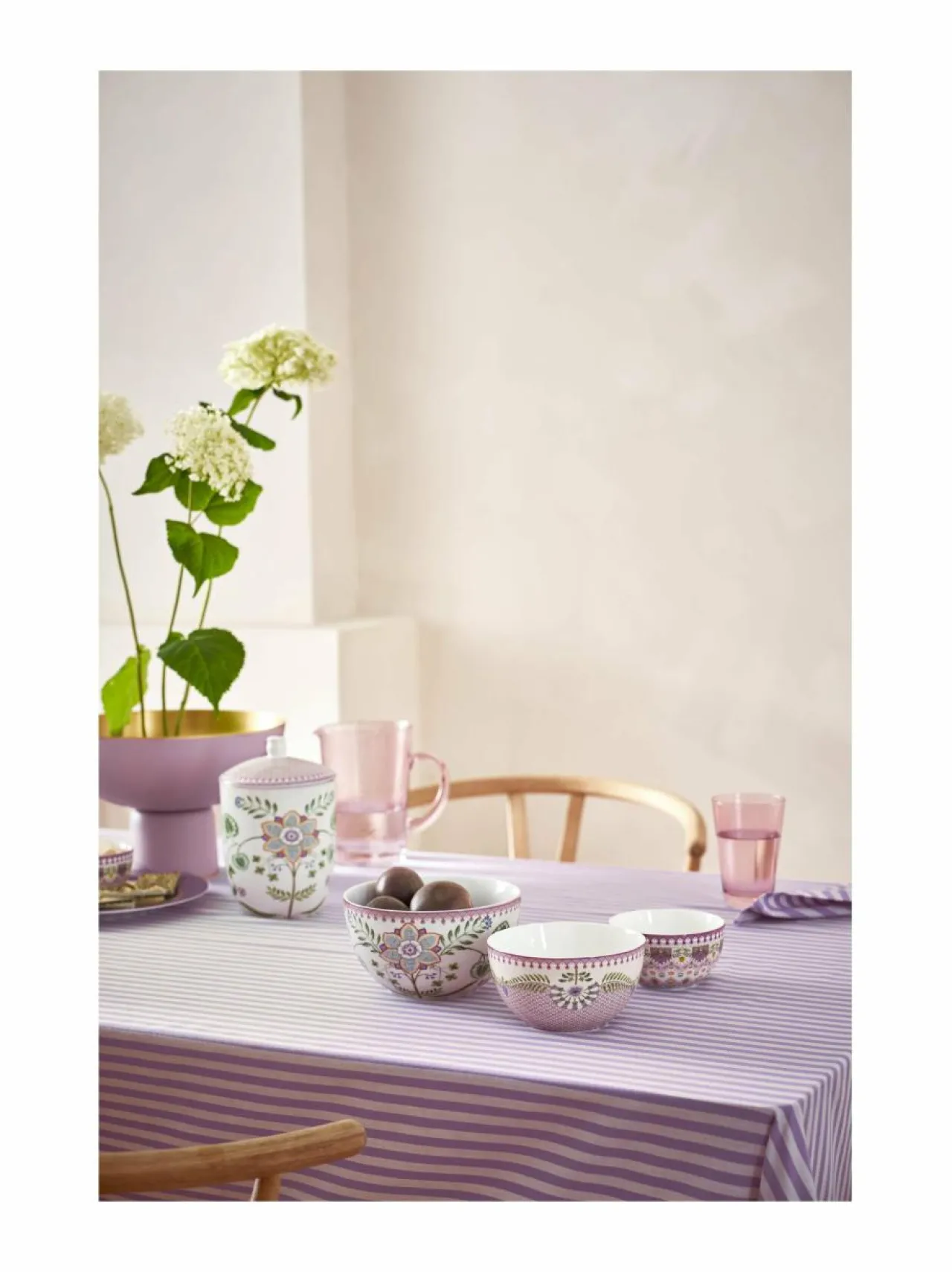 Lautaset & Kulhot|PIP Studio Lily&Lotus Tiles -posliinikulho 15 cm LILAC