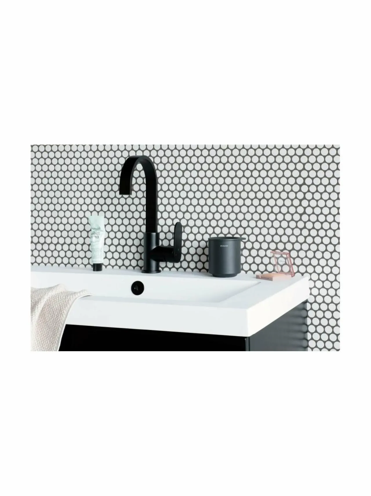 Kylpyhuonetarvikkeet|Brabantia MindSet-säilytysastia MINERAL INFINITE GREY