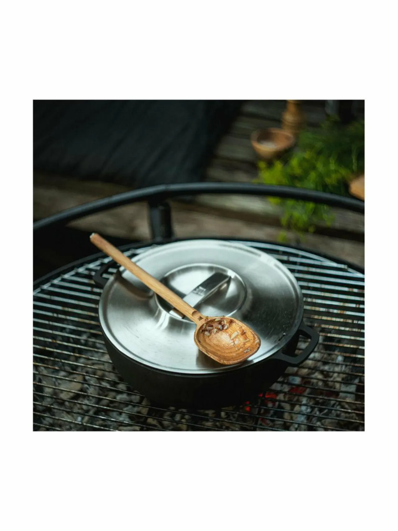 Grillit & Grillitarvikkeet|Fiskars Norden Grill Chef -valurautapata 30 cm BROWN