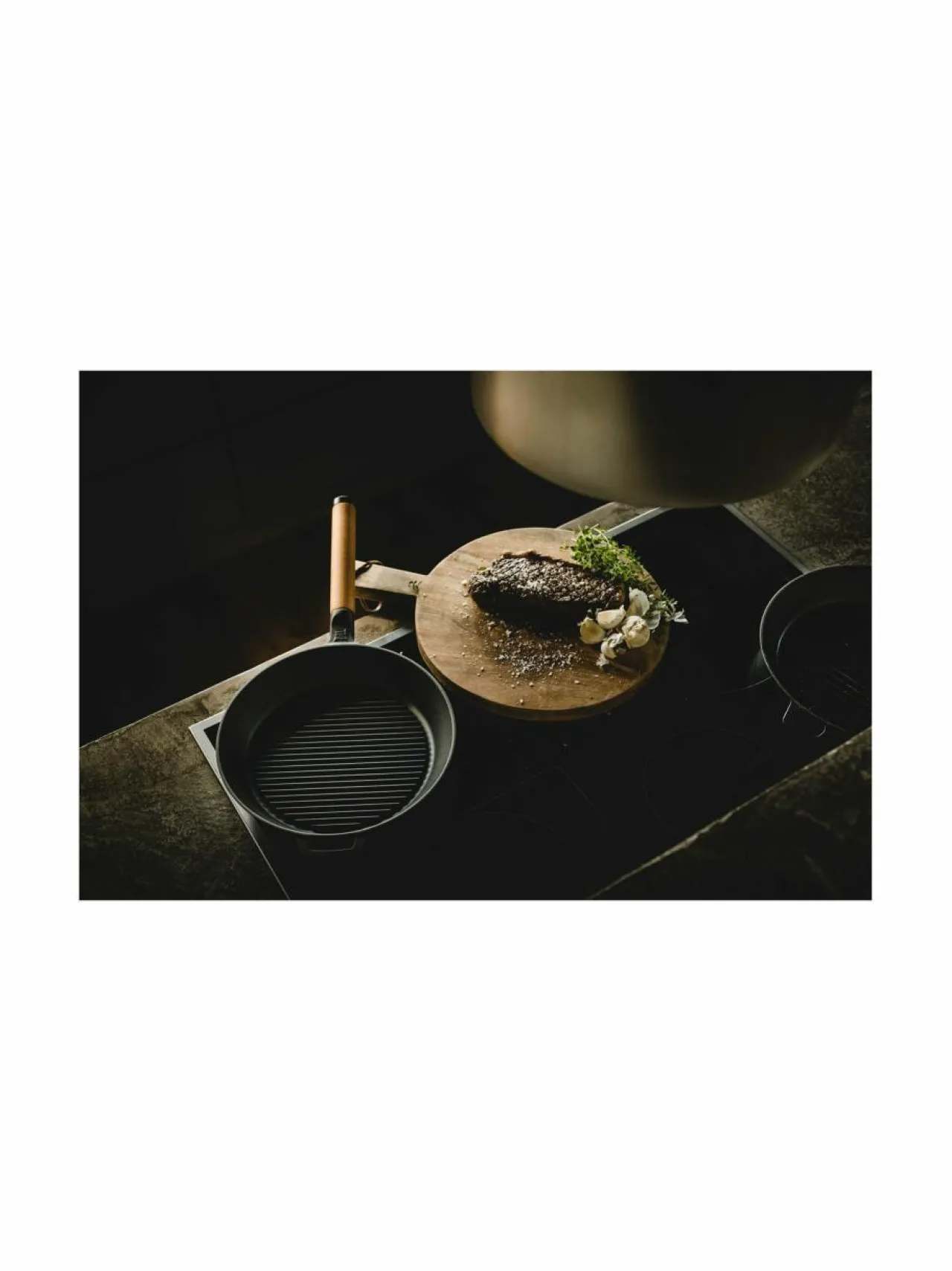 Keitto- & Paistoastiat|Fiskars Norden- valurautainen parilapannu 26 cm MUSTA