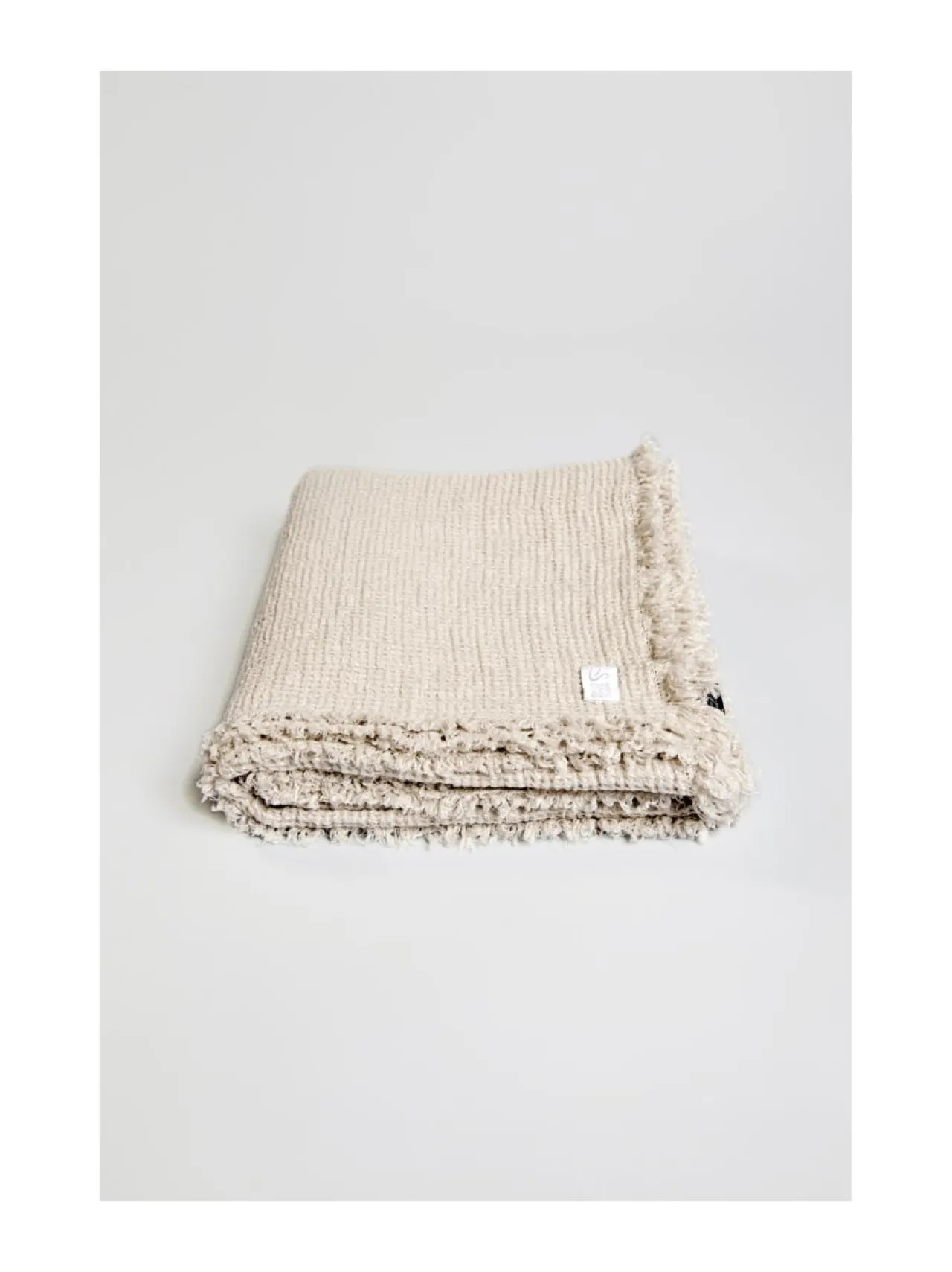 Huovat & Päiväpeitot|Nordic Swan Living Pellava Vohveli -torkkupeitto VAALEANHARMAA