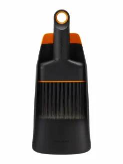 Työkalut|Fiskars Planting Set - multakauha ja harja BLACK