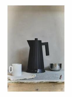 Kahvin- & Vedenkeittimet|Alessi Plissé-vedenkeitin lämpötilansäädöllä 1,7 l B BLACK
