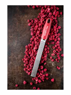 Keittiötarvikkeet|Microplane Premium-raastin POMEGRANATE RED