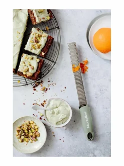 Keittiötarvikkeet|Microplane Premium-raastin SAGE GREEN