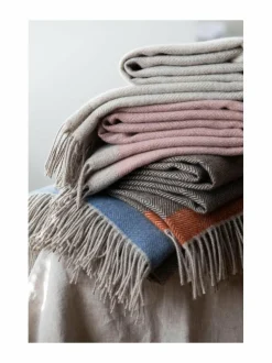 Huovat & Päiväpeitot|Lapuan Kankurit Rauha-villahuopa 130 x 180 cm ROSE-BEIGE