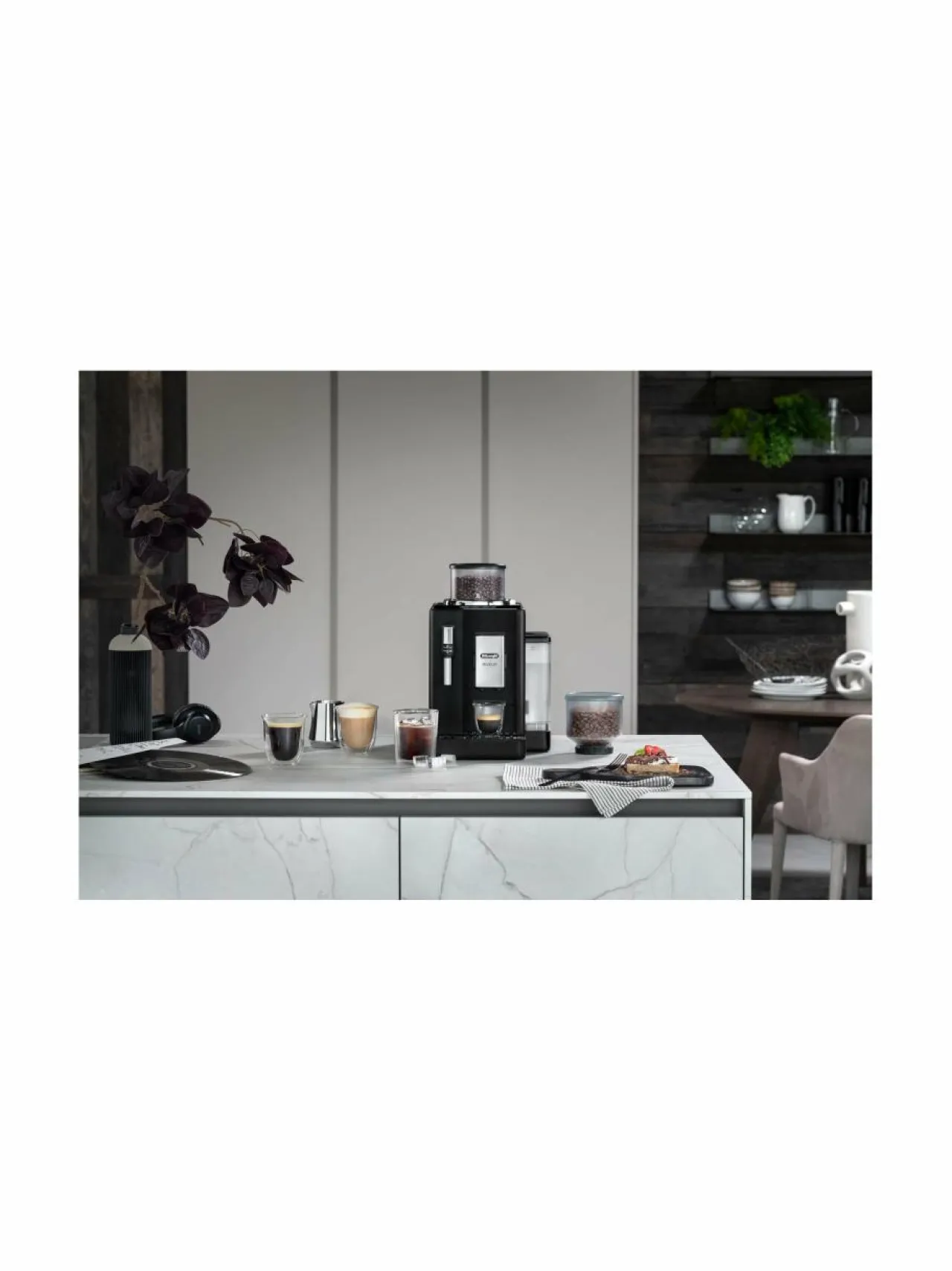 Kahvin- & Vedenkeittimet|Delonghi Rivelia-kahviautomaatti BLACK