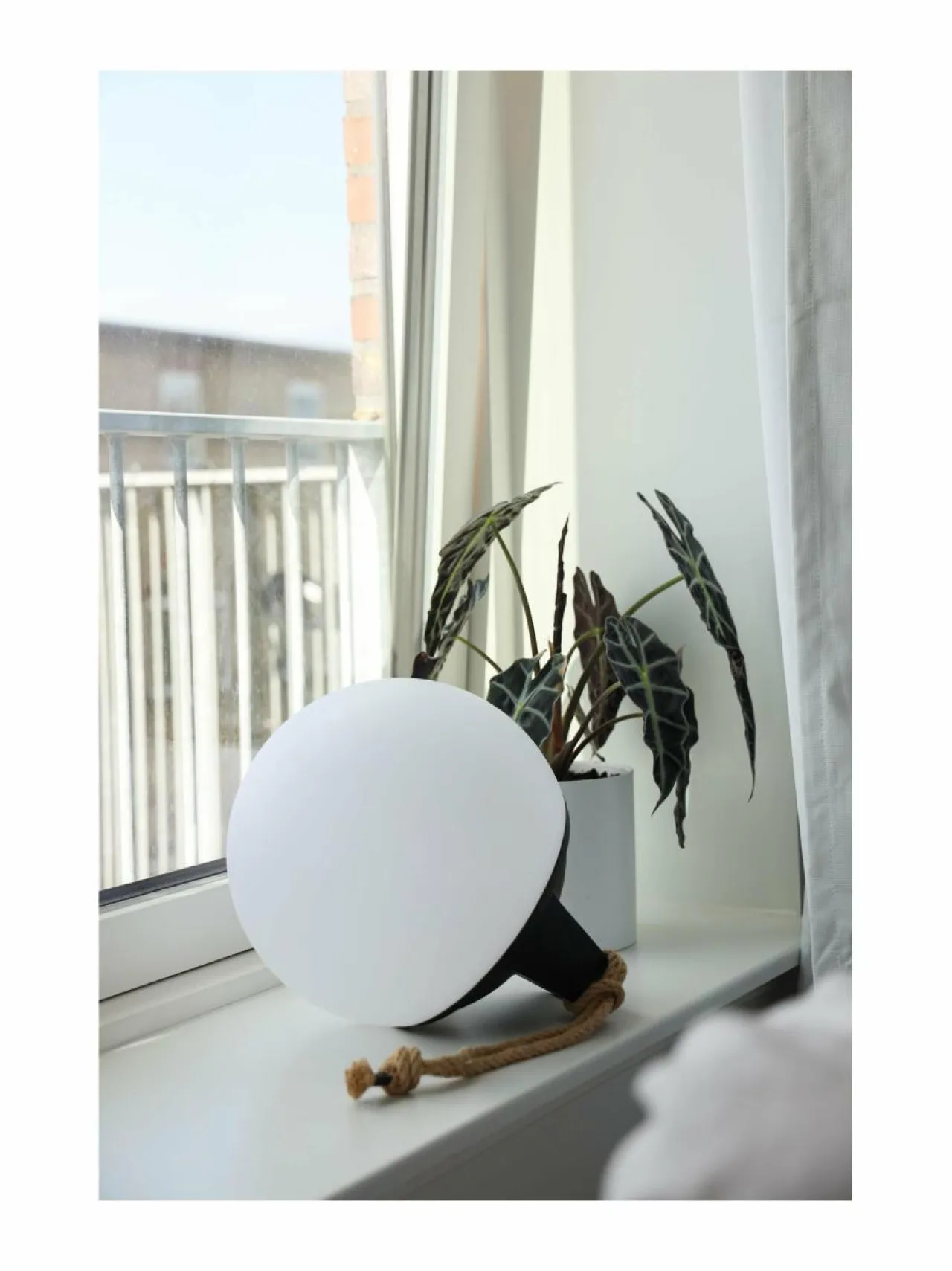 Sisustusvalosarjat|SACKit 250 - johdoton valaisin 30 cm WHITE