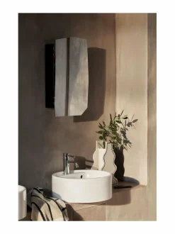 Hyllyt & Kaapit|Ferm Living Shard-peilikaappi BLACK