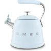 Kahvin- & Vedenkeittimet|Smeg viheltävä vesipannu WKF01PB, pastellinsininen