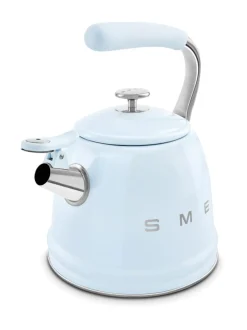 Kahvin- & Vedenkeittimet|Smeg viheltävä vesipannu WKF01PB, pastellinsininen