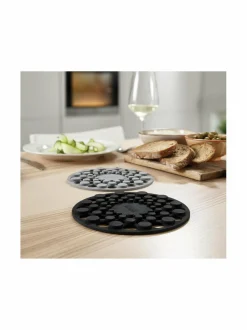 Tarjoiluastiat|Joseph Joseph Spot-On-pannunalussetti YELLOW