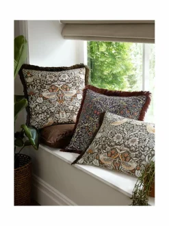 Sisustustyynyt|William Morris At Home Strawberry Thief -sisustustyyny 50 x 50 cm 22 CHOCOLATE