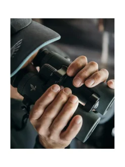 Kamerat|Swarovski EL Range 10x42 TA -kiikarit etäisyysmittarilla