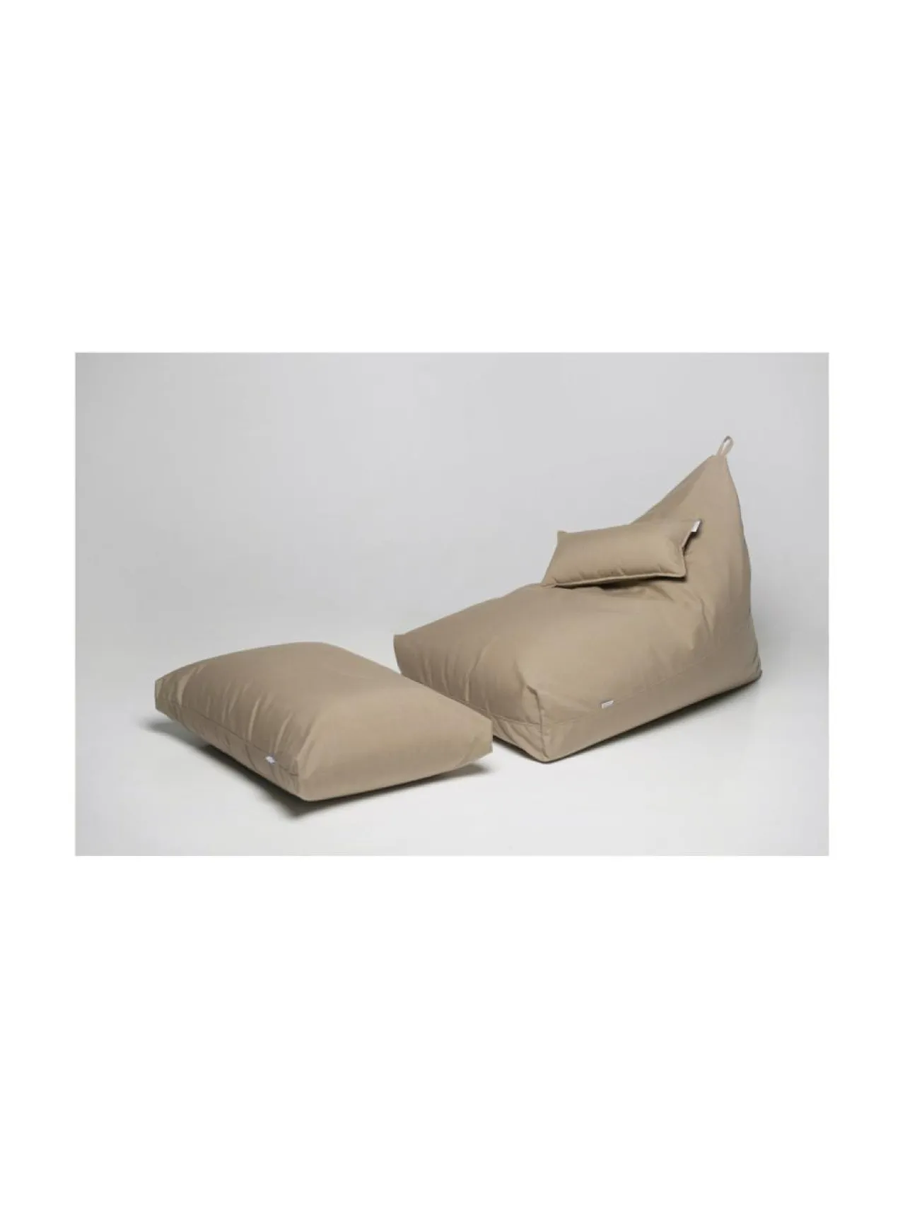 Puutarhakalusteet & Pehmusteet|Nordic Swan Living Syli- säänkestävä säkkituolisetti TOFFEE