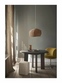 Pöydät|Ferm Living Tarn-puinen ruokapöytä SAND