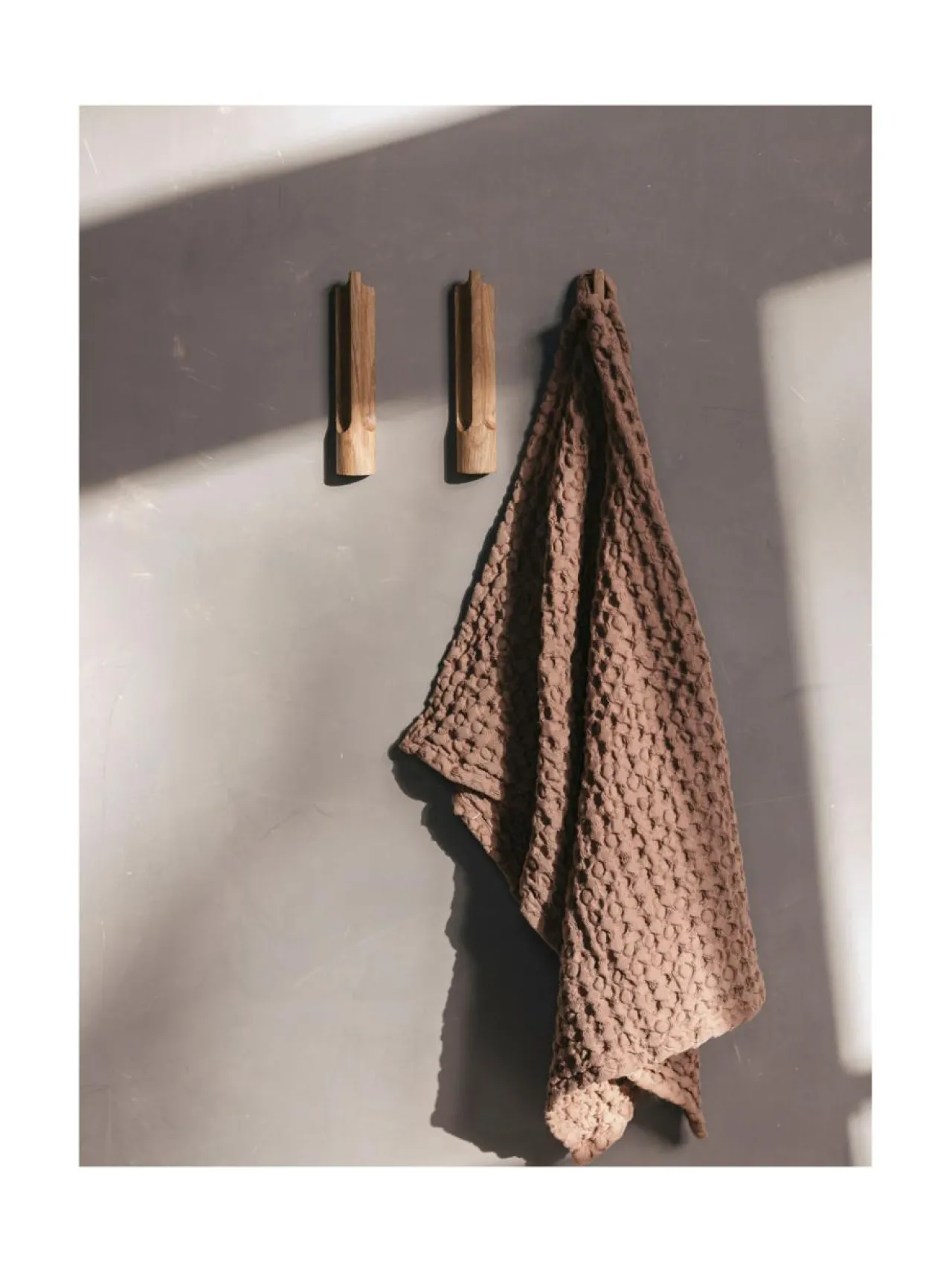 Naulakot & Koukut|Havune Tau-ripustin, TAMMI