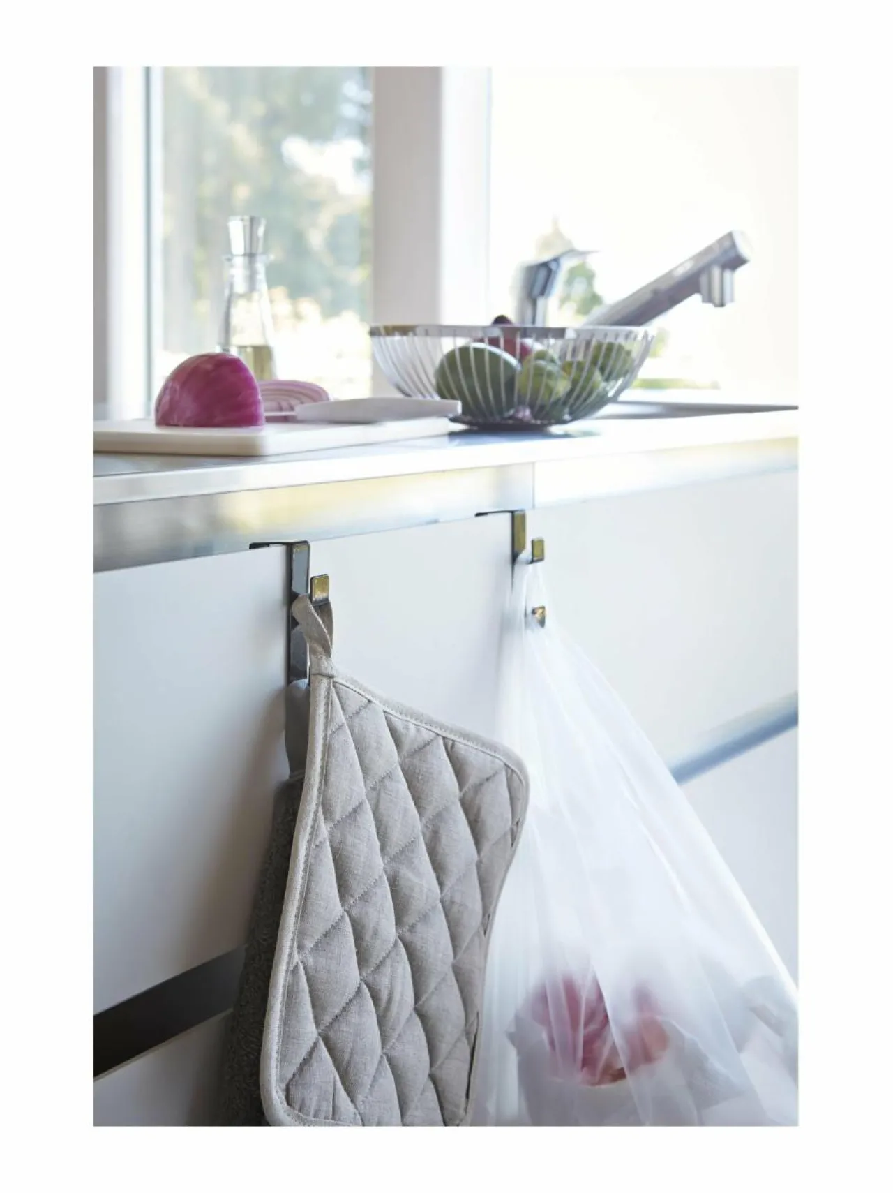 Säilytys|Yamazaki Tower Under Sink Hook -koukku 2 kpl BLACK