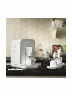 Kahvin- & Vedenkeittimet|Smeg Täysautomaattinen kahvikone WHITE